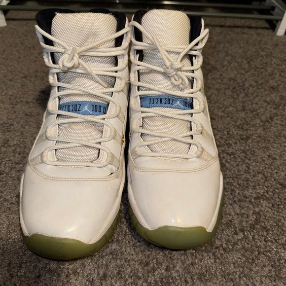 Jordan 11 - Picture 1 of 5